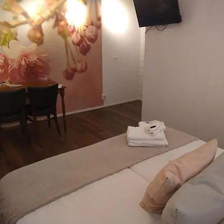 B&b-hotel De Joremeinshoeve 3*