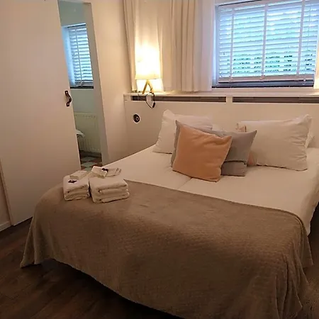 B&b-hotel De Joremeinshoeve 酒店