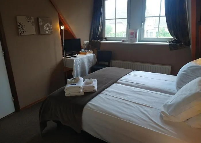 B&b-hotel De Joremeinshoeve 酒店 卡茨休维尔