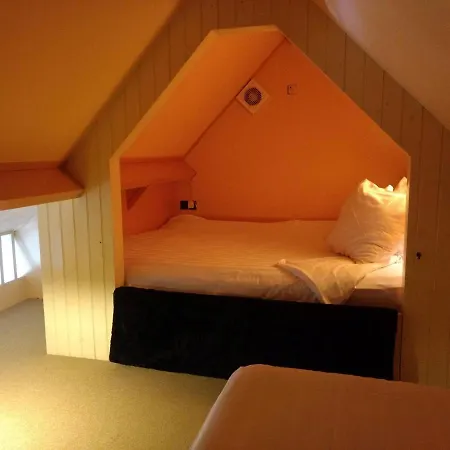 B&b-hotel De Joremeinshoeve Hotel 3*