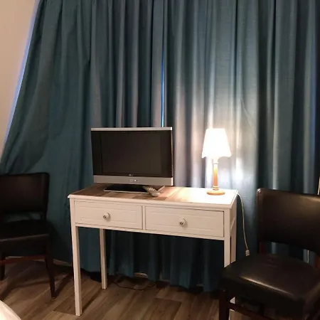 B&b-hotel De Joremeinshoeve Hotel