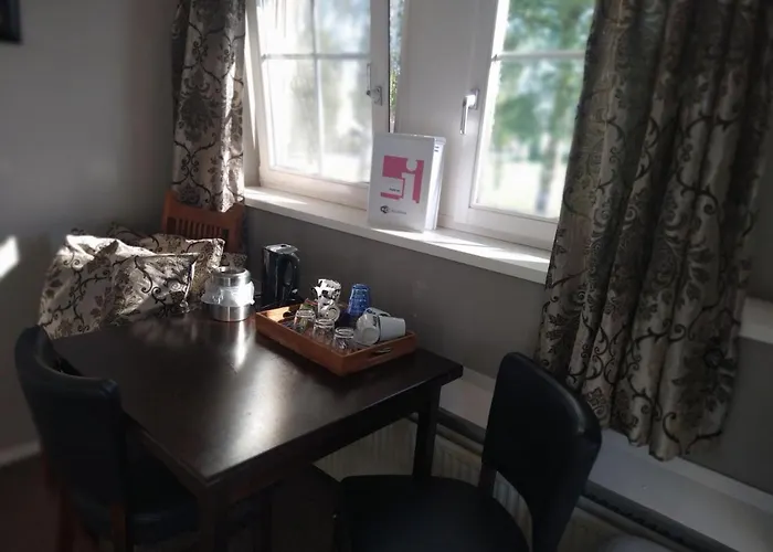 B&b-hotel De Joremeinshoeve 호텔 3*