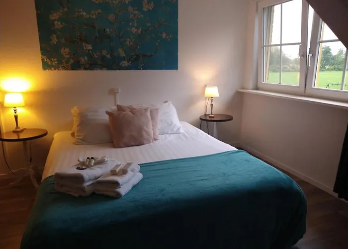 B&b-hotel De Joremeinshoeve 호텔 3*