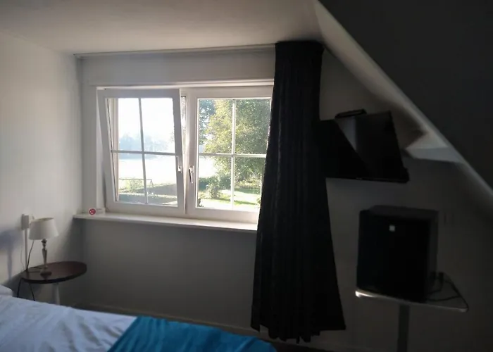 B&b-hotel De Joremeinshoeve 3*